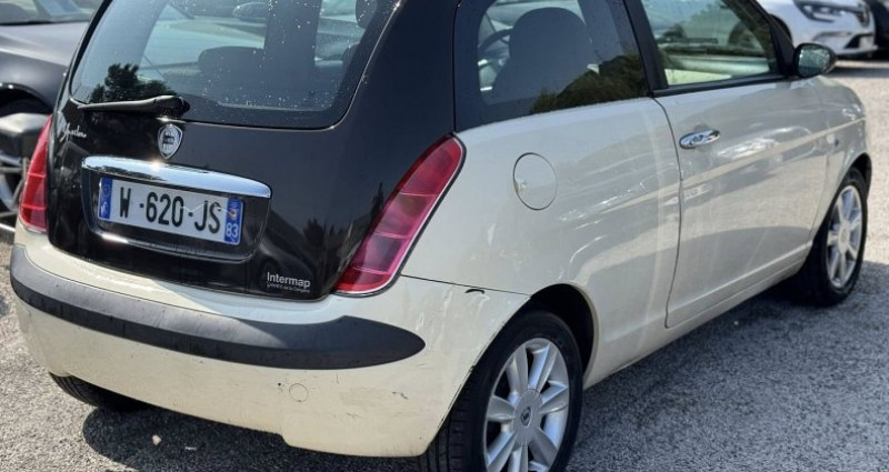 Lancia Ypsilon 1.4 16V B-COLORE  occasion � LA GARDE - photo n�3