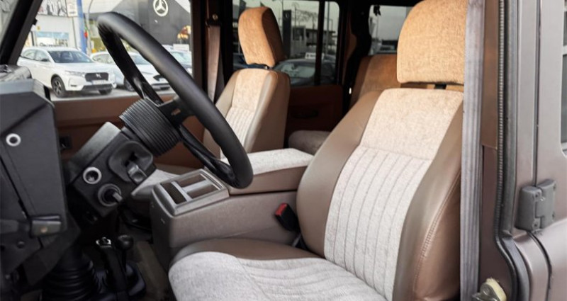 Land rover Defender 110 110 1992 - photo n°6 Land rover Defender 110 110  occasion à LYON - photo n°6