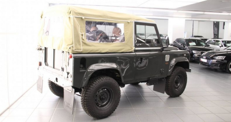 Land rover Defender 90 90 TD4 90 SOFT TOP CHASSIS COURT BAROUDEUR CHIC  occasion à Rouen - photo n°6