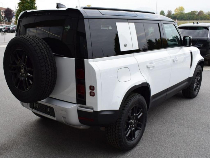 Land rover Defender 110 3.0D I6 200 CV AWD Auto 2025 - photo n°9 Land rover Defender 110 3.0D I6 200 CV AWD Auto  occasion à L'Union - photo n°9