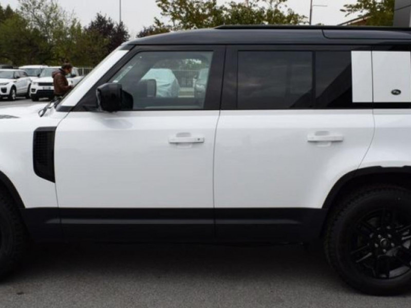 Land rover Defender 110 3.0D I6 200 CV AWD Auto 2025 - photo n°5 Land rover Defender 110 3.0D I6 200 CV AWD Auto  occasion à L'Union - photo n°5