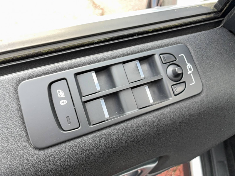Land rover Discovery Sport Discovery Sport Mark IV TD4 150ch Business 5p  occasion � Libourne - photo n�15