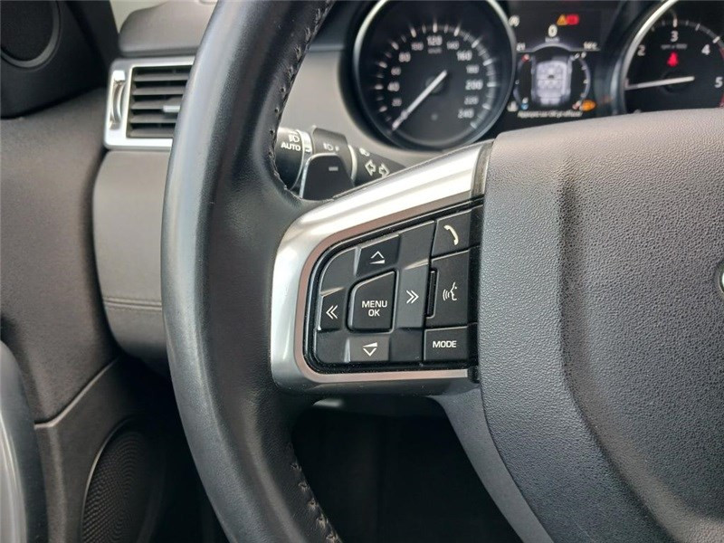 Land rover Discovery Sport MARK III TD4 150CH BVA SE  occasion  PERPIGNAN - photo n17