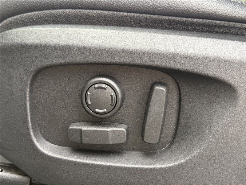 Land rover Discovery Sport MARK III TD4 180CH BVA HSE  occasion � MERIGNAC - photo n�15