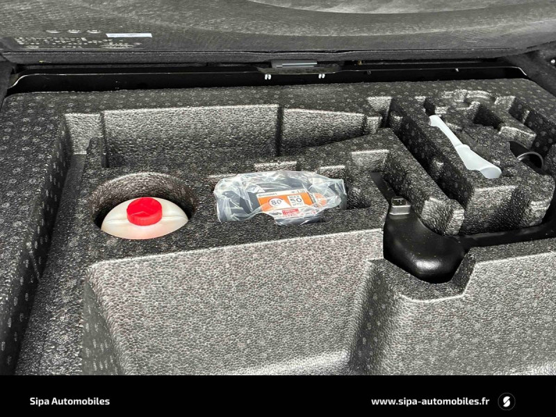 Land rover Range Rover Velar Range Rover Velar 2.0L D180 BVA HSE R-Dynamic 5p 2019 - photo n°6 Land rover Range Rover Velar Range Rover Velar 2.0L D180 BVA HSE R-Dynamic 5p  occasion à Mérignac - photo n°6