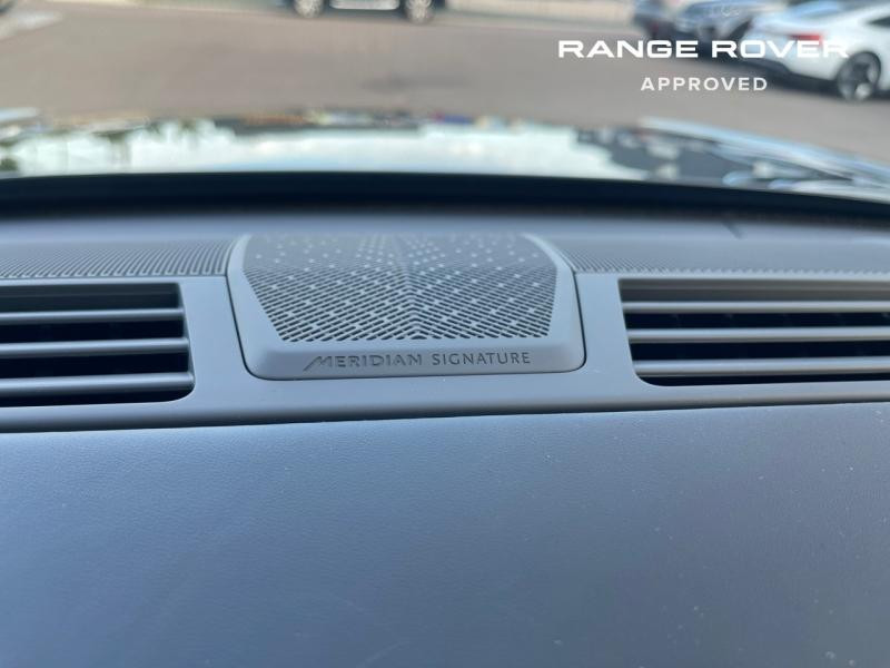 Land rover Range Rover 3.0 P550e 550ch PHEV Autobiography SWB 2025 - photo n°19 Land rover Range Rover 3.0 P550e 550ch PHEV Autobiography SWB  occasion à Barberey-Saint-Sulpice - photo n°19