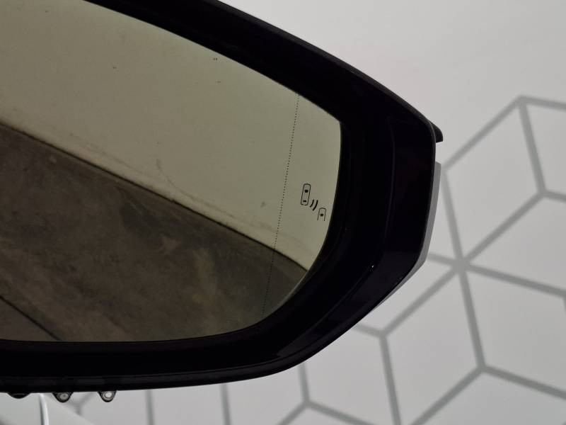 Lexus ES 300h Business Plus + Stage Hybrid Academy  occasion � Toulouse - photo n�18