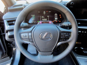 Lexus UX 250h 2WD  occasion  Beaupuy - photo n4