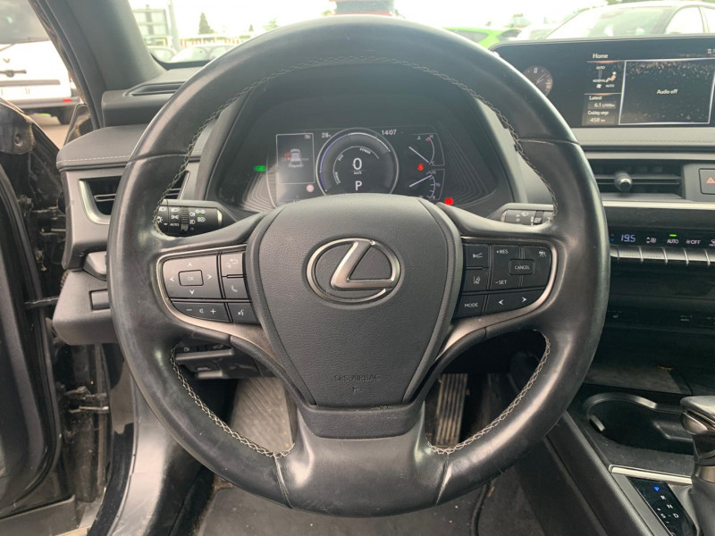 Lexus UX 250H 4WD LUXE MY19 2019 - photo n°8 Lexus UX 250H 4WD LUXE MY19  occasion à Albi - photo n°8