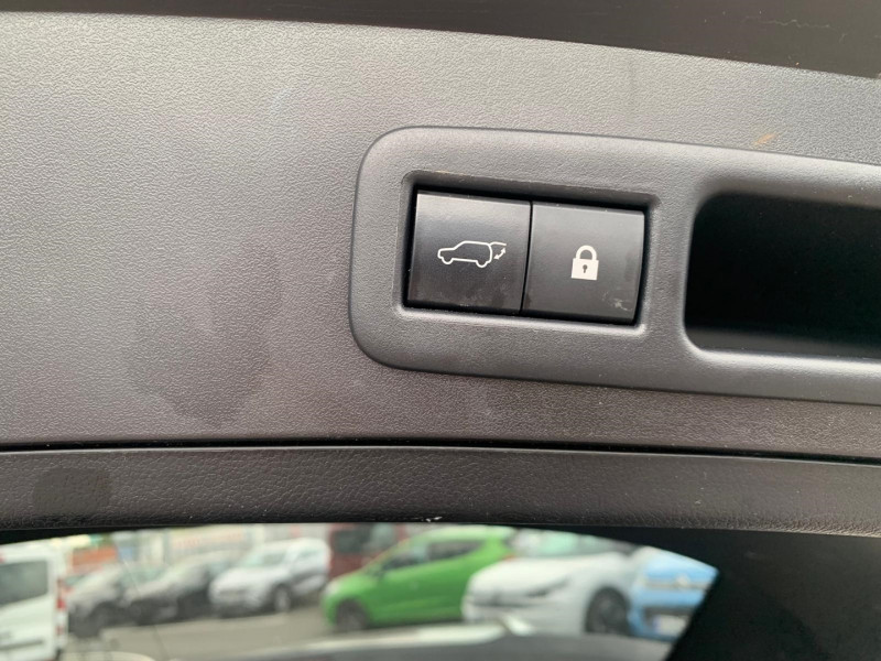 Lexus UX 250H 4WD LUXE MY19 2019 - photo n°12 Lexus UX 250H 4WD LUXE MY19  occasion à Albi - photo n°12