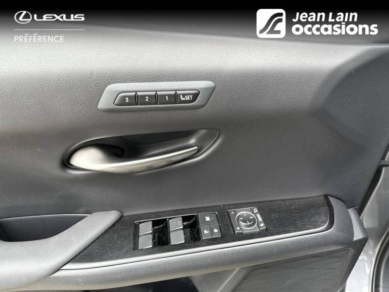 Lexus UX UX 250h 4WD F SPORT Executive 5p  occasion à Seyssinet-Pariset - photo n°20