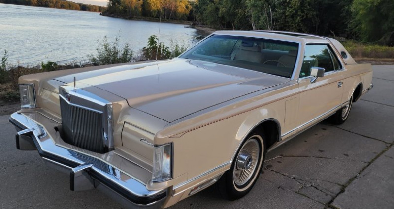 Lincoln Continental  1979 - photo n°4 Lincoln Continental   occasion à LYON - photo n°4