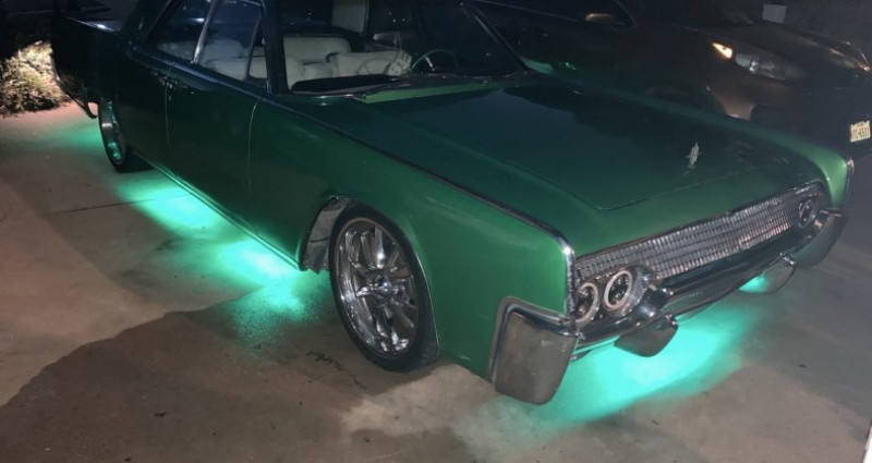 Lincoln Continental  1961 - photo n°4 Lincoln Continental   occasion à LYON - photo n°4