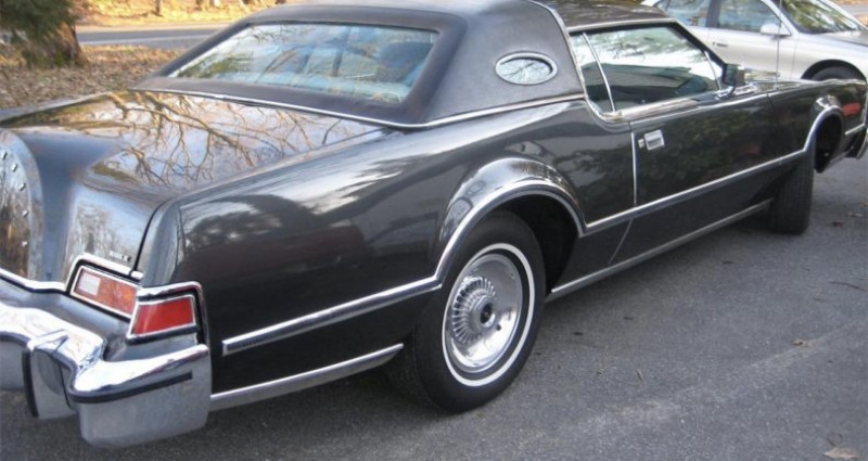 Lincoln Continental mark iv 1976 - photo n°4 Lincoln Continental mark iv  occasion à LYON - photo n°4