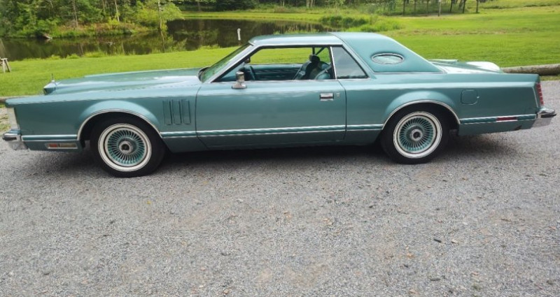 Lincoln Mark V  1979 - photo n°5 Lincoln Mark V   occasion à LYON - photo n°5