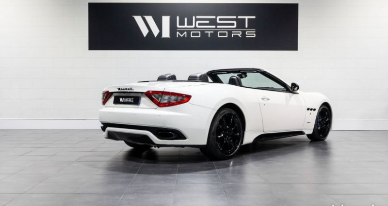 Maserati Gran Cabrio Sport 4.7 V8 460 BVA - Immat France - JA 20 Sieges sport - R 2016 - photo n°2 Maserati Gran Cabrio Sport 4.7 V8 460 BVA - Immat France - JA 20 Sieges sport - R  occasion à MOUGINS - photo n°2