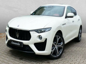 Maserati Levante Blanc, garage PRESTIGE AUTOMOBILE  BEAUPUY