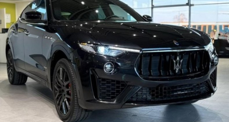 Maserati Levante 3.0i V6 S&S - 350 - BVA GranLusso Q4 PHASE 1 2019 - photo n°3 Maserati Levante 3.0i V6 S&S - 350 - BVA GranLusso Q4 PHASE 1  occasion à Ozoir-la-Ferrière - photo n°3