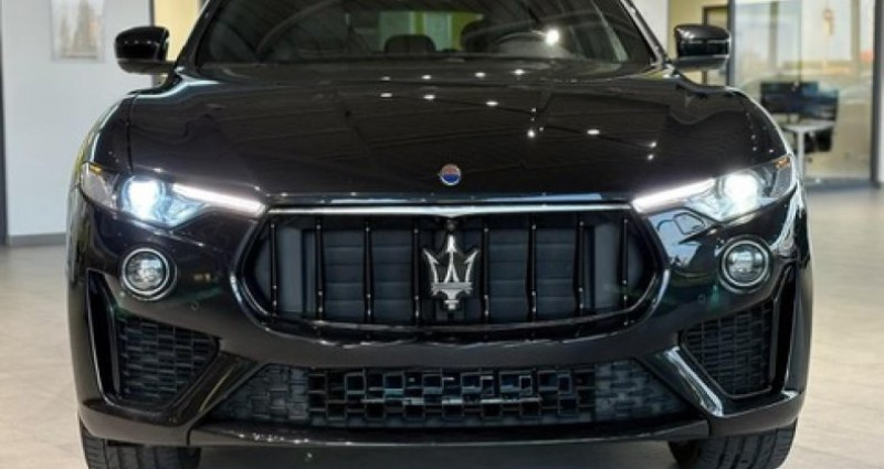 Maserati Levante 3.0i V6 S&S - 350 - BVA GranLusso Q4 PHASE 1 2019 - photo n°2 Maserati Levante 3.0i V6 S&S - 350 - BVA GranLusso Q4 PHASE 1  occasion à Ozoir-la-Ferrière - photo n°2