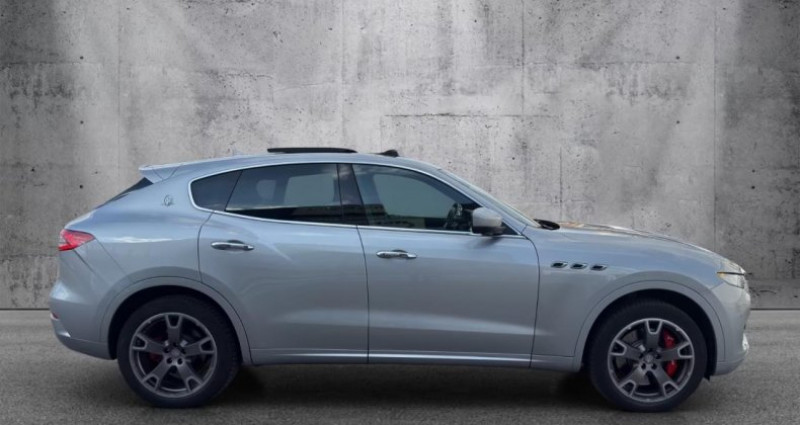 Maserati Levante 3.0i V6 S&S - 430 - BVA GranLusso S Q4 PHASE 1 2018 - photo n°5 Maserati Levante 3.0i V6 S&S - 430 - BVA GranLusso S Q4 PHASE 1  occasion à Ozoir-la-Ferrière - photo n°5