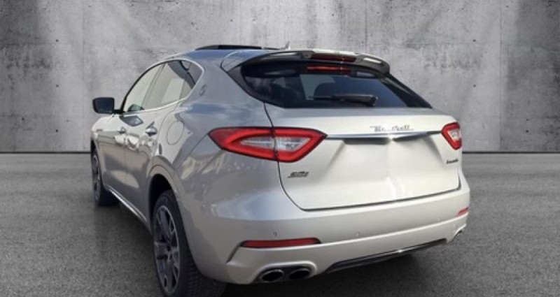 Maserati Levante 3.0i V6 S&S - 430 - BVA GranLusso S Q4 PHASE 1 2018 - photo n°4 Maserati Levante 3.0i V6 S&S - 430 - BVA GranLusso S Q4 PHASE 1  occasion à Ozoir-la-Ferrière - photo n°4