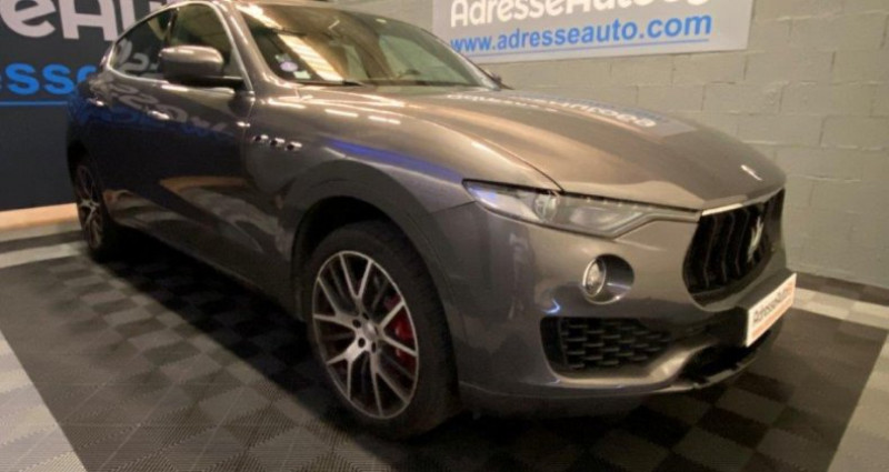 Maserati Levante S 3.0 V6 Bi-Turbo 430 SQ4 2017 - photo n°2 Maserati Levante S 3.0 V6 Bi-Turbo 430 SQ4  occasion à LA TOUR DE SALVAGNY - photo n°2
