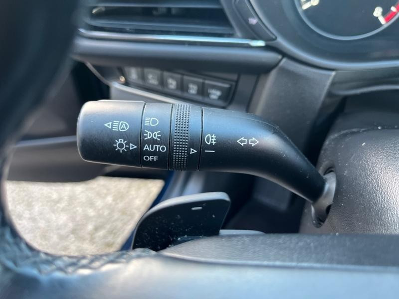Mazda CX-30 2.0 e-SKYACTIV-X M-Hybrid 186ch Sportline BVA 2022 2022 - photo n°18 Mazda CX-30 2.0 e-SKYACTIV-X M-Hybrid 186ch Sportline BVA 2022  occasion à Cesson-Sévigné - photo n°18