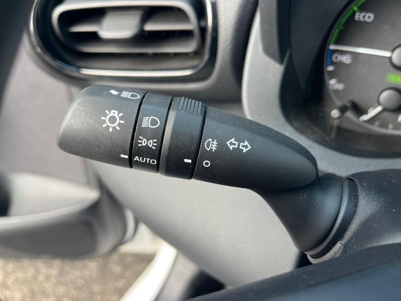 Mazda Mazda 2 1.5 Hybrid 116ch Pure 2023 - photo n°15 Mazda Mazda 2 1.5 Hybrid 116ch Pure  occasion à Saint-Brieuc - photo n°15