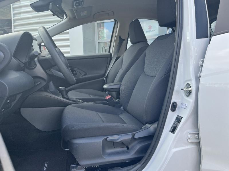 Mazda Mazda 2 1.5 Hybrid 116ch Pure 2023 - photo n°10 Mazda Mazda 2 1.5 Hybrid 116ch Pure  occasion à Saint-Brieuc - photo n°10