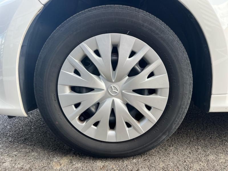 Mazda Mazda 2 1.5 Hybrid 116ch Pure 2023 - photo n°7 Mazda Mazda 2 1.5 Hybrid 116ch Pure  occasion à Saint-Brieuc - photo n°7