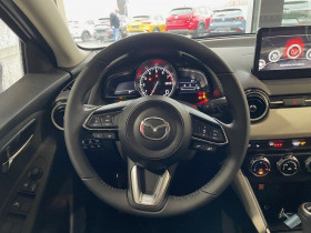 Mazda Mazda 2 1.5L SKYACTIV-G M Hybrid 90ch BVM  occasion  Beaupuy - photo n7