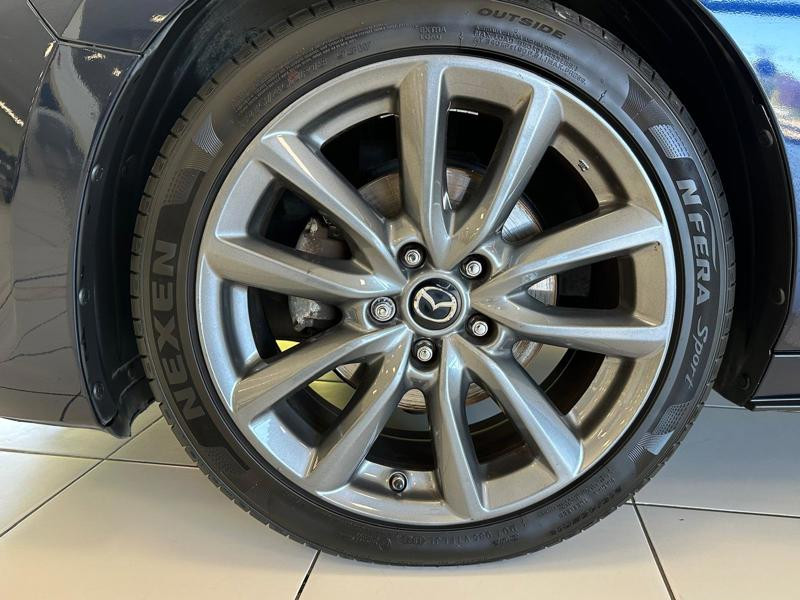Mazda Mazda 3 122ch 2.0 122 Exclusive GPS Caméra Bluetooth Sièges chau 2019 - photo n°9 Mazda Mazda 3 122ch 2.0 122 Exclusive GPS Caméra Bluetooth Sièges chau  occasion à STRASBOURG - photo n°9