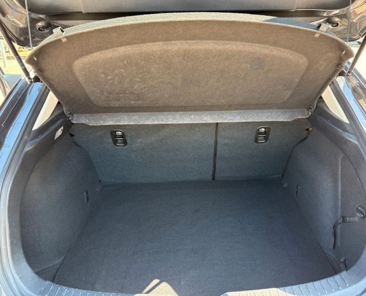 Mazda Mazda 3 2.0L SKYACTIV-G 122 ch BVA  occasion  Beaupuy - photo n8