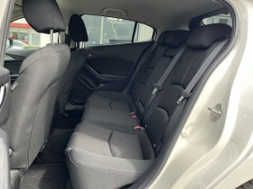 Mazda Mazda 3 2.0L SKYACTIV-G 122 ch BVA  occasion  Beaupuy - photo n6