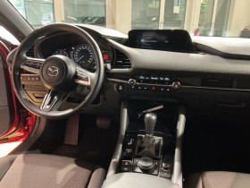 Mazda Mazda 3 2.0L SKYACTIV-G 122 ch BVA  occasion  Beaupuy - photo n3