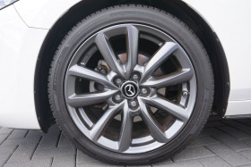 Mazda Mazda 3 2.0L SKYACTIV-G 122 ch BVA  occasion  Beaupuy - photo n7