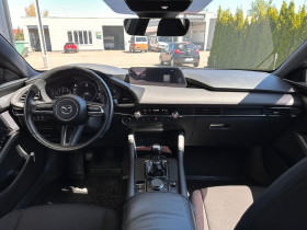 Mazda Mazda 3 2.0L SKYACTIV-G 122 ch BVM  occasion  Beaupuy - photo n3
