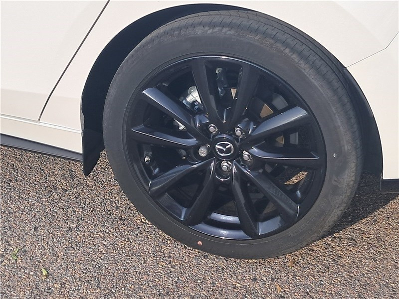 Mazda Mazda 3 5 PORTES 2.0L E-SKYACTIV-X M HYBRID 186 CH BVA6 Exclusive  occasion  PERPIGNAN - photo n4