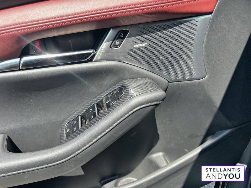Mazda Mazda 3 5 portes 2.0L SKYACTIV-X M Hybrid 180 ch BVA6 Exclusive  occasion   LOMME - photo n9