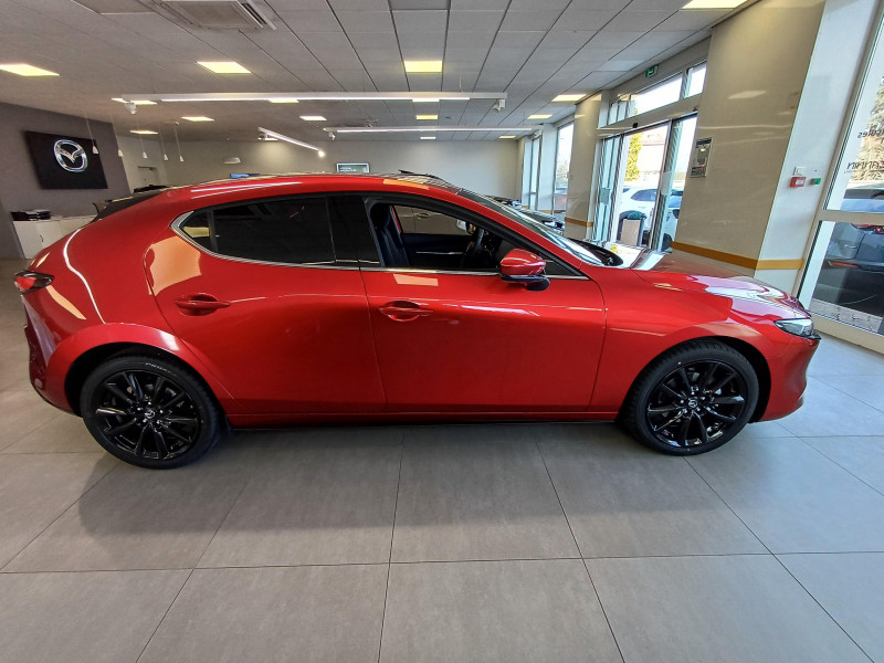 Mazda Mazda 3 5 PORTES 2025 Mazda3 5 portes 2.0L e-SKYACTIV-X M Hybrid 186  occasion à Auxerre - photo n°6