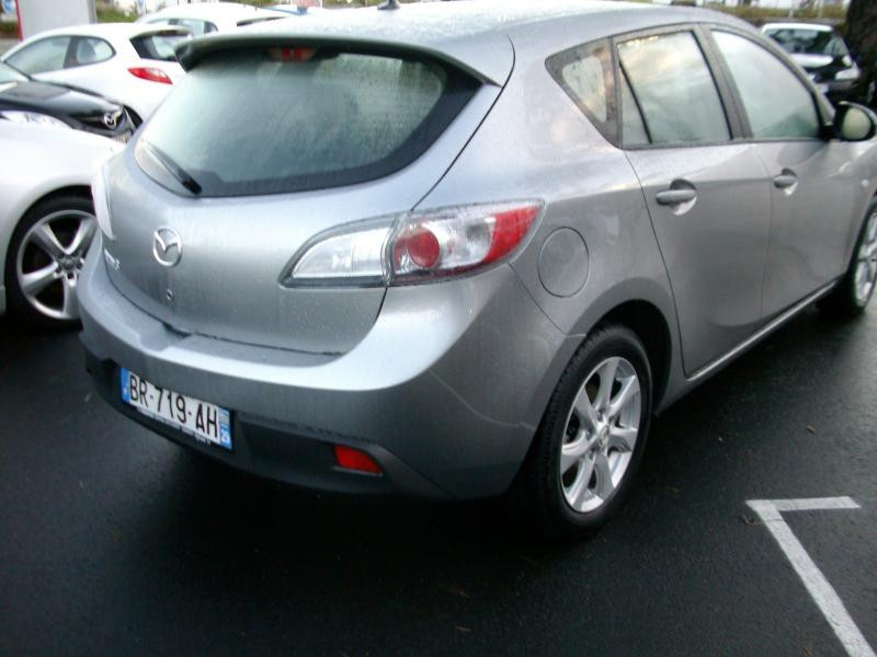 Mazda Mazda 3 confort mzr cd 115  occasion à Brest - photo n°4