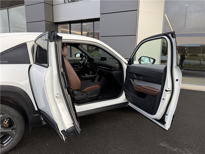 Mazda MX-30 E-SKYACTIV 145 CH Industrial Vintage  occasion  MERIGNAC - photo n12