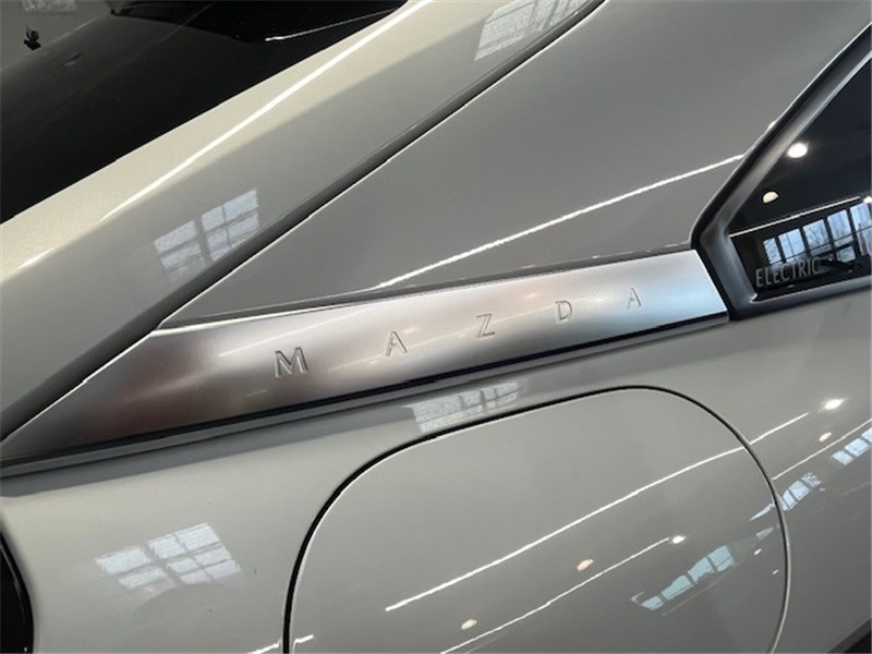 Mazda MX-30 E-SKYACTIV 145 CH Industrial Vintage  occasion &agrave; LABEGE CEDEX - photo n&deg;15