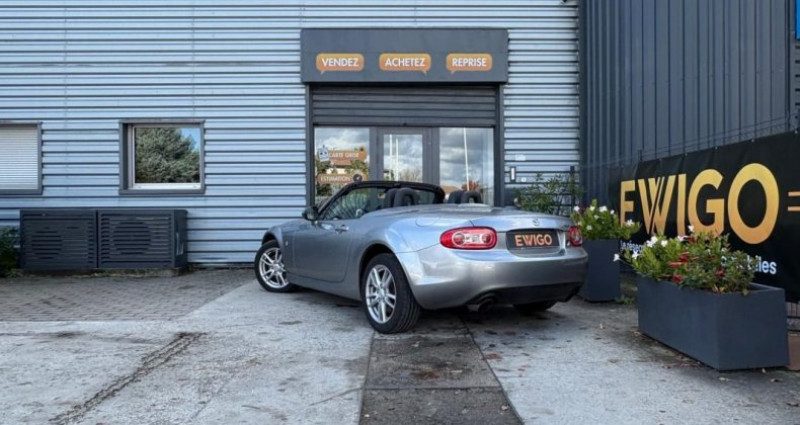 Mazda MX-5 ROADSTER 1.8 MZR 125ch ELEGANCE Sièges Chauffants 2010 - photo n°7 Mazda MX-5 ROADSTER 1.8 MZR 125ch ELEGANCE Sièges Chauffants  occasion à Saint-Priest - photo n°7