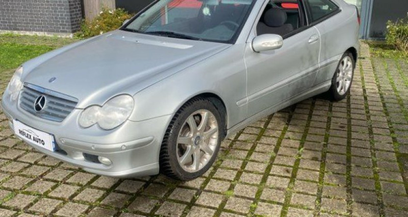 Mercedes 180 C180 coupé 110000kms 1ere main 2001 - photo n°2 Mercedes 180 C180 coupé 110000kms 1ere main  occasion à Tourcoing - photo n°2