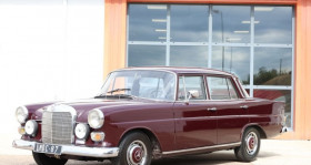 Mercedes 230 , garage LA MAISON DU CYLINDRE � Saint Junien