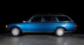 Mercedes 280 , garage HERV� CHAUVIN COLLECTION � Moret-sur-Loing