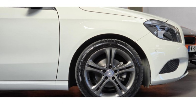 Mercedes Classe A 180 180 CDI FAP BlueEfficiency - BV 7G-DCT BERLINE - BM 176 Sens 2013 - photo n°6 Mercedes Classe A 180 180 CDI FAP BlueEfficiency - BV 7G-DCT BERLINE - BM 176 Sens  occasion à SAINT LAURENT DU VAR - photo n°6