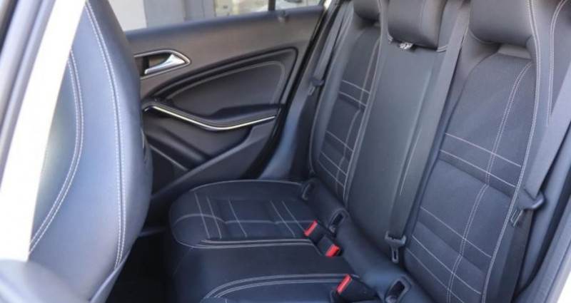 Mercedes Classe A 200 2.2 200d 136 SENSATION BVA CARPLAY CAMERA 2016 - photo n°7 Mercedes Classe A 200 2.2 200d 136 SENSATION BVA CARPLAY CAMERA  occasion à Jouy-aux-arches - photo n°7