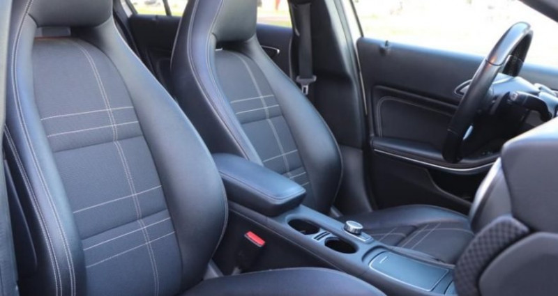 Mercedes Classe A 200 2.2 200d 136 SENSATION BVA CARPLAY CAMERA 2016 - photo n°6 Mercedes Classe A 200 2.2 200d 136 SENSATION BVA CARPLAY CAMERA  occasion à Jouy-aux-arches - photo n°6